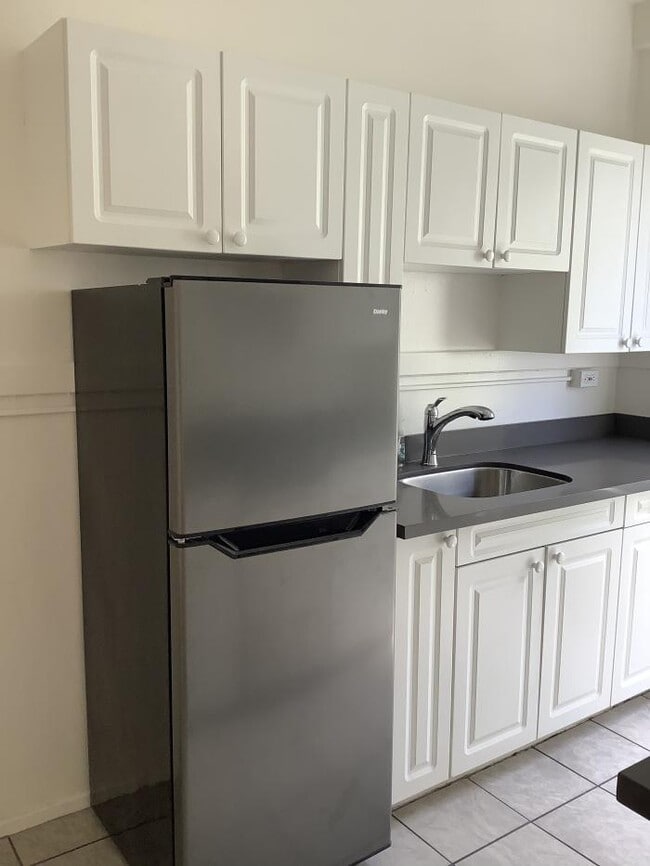 Building Photo - bedroom in San Francisco CA 94110