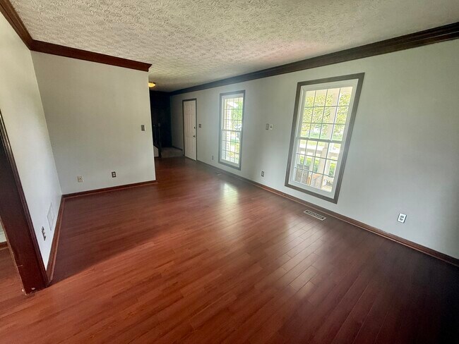 Foto del edificio - 7451 Mapleleaf Ct