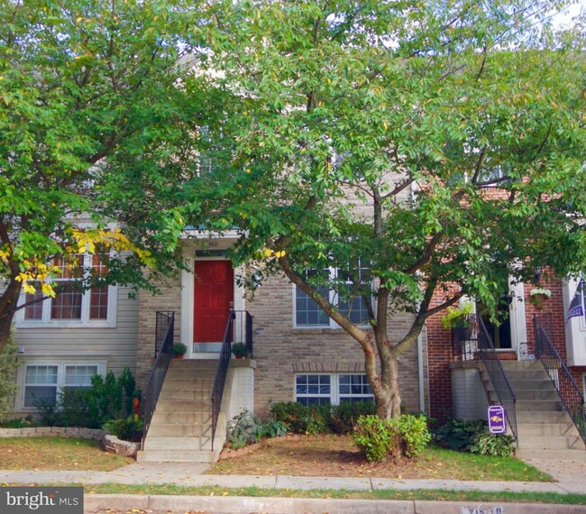 Building Photo - 5921 Raina Dr