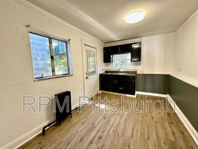 Building Photo - 2330 Eccles St