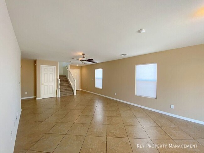 Building Photo - 6496 Robusta Ct