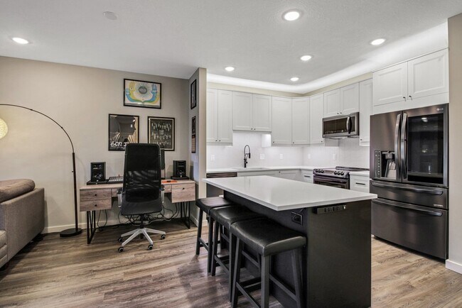 Foto del edificio - 4824 E 53rd St