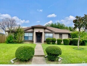 Building Photo - 6604 Belcamp Dr