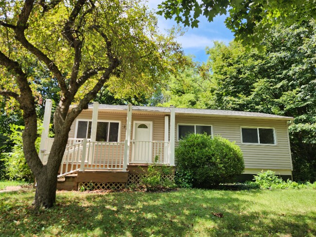 Foto del edificio - 285 Brookside Dr