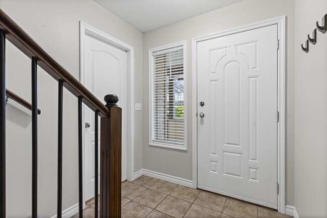 Building Photo - 9167 Hiebert St