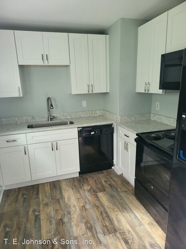 Building Photo - 3 br, 1 bath House - 3625 Cornell Blvd