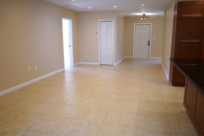 Foto del edificio - 10703 SW 77th Ct