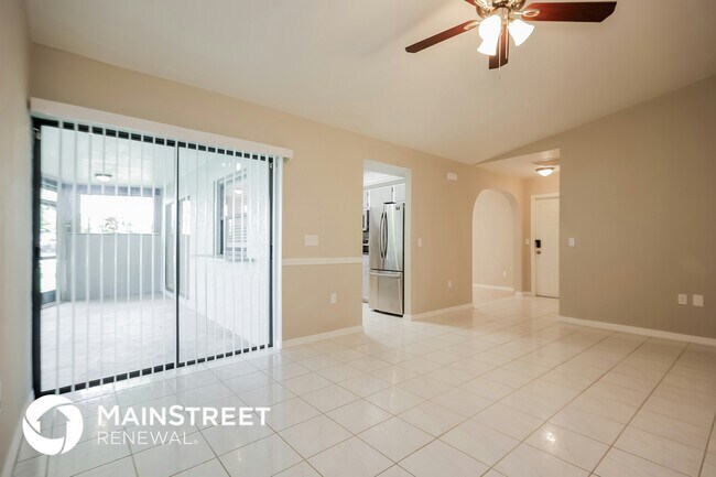 Foto del edificio - 627 SE 19th Ln