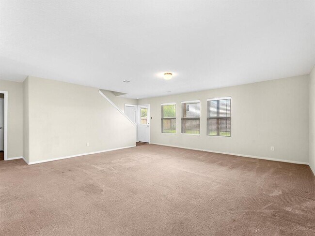 Building Photo - 3319 Apple Dale Dr