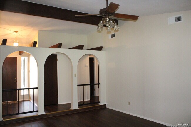 Foto del edificio - 5314 Peppermint Ln