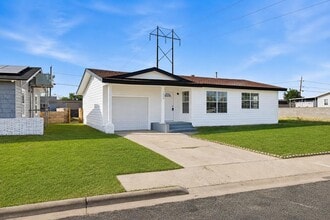 Building Photo - 1213 Patton Dr