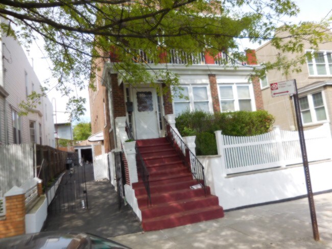 Foto del edificio - 835 E 231st St