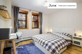 Foto principal - Private bedroom in 5 bed/2 bath Home