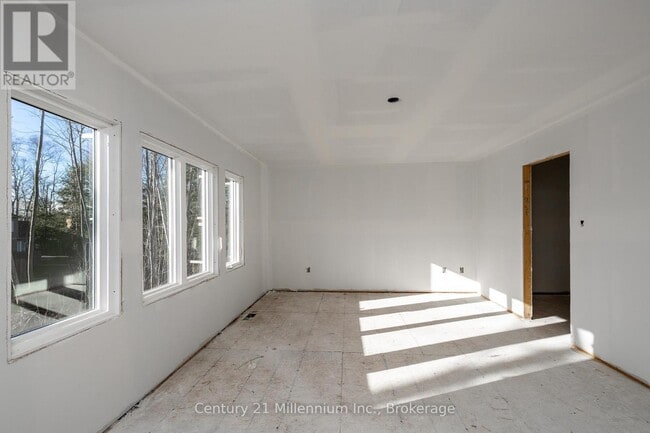 Building Photo - 18 Steinway St
