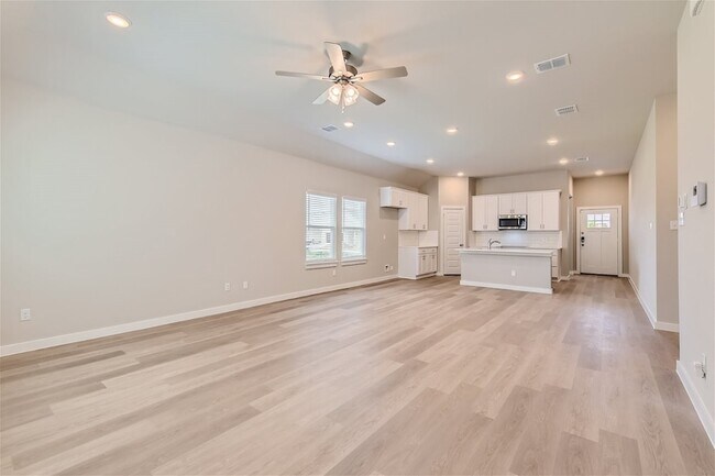 Building Photo - 4702 Deadwood Dr