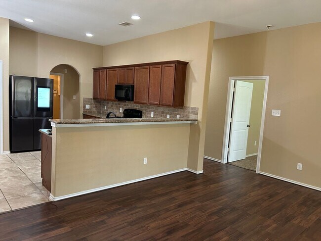 Foto del edificio - 25111 Country Gate Dr