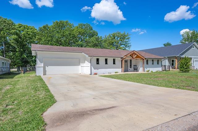 Building Photo - 349 Enchanted Dr