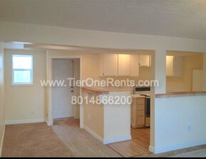 Building Photo - NO DEPOSIT option available for qualified ...