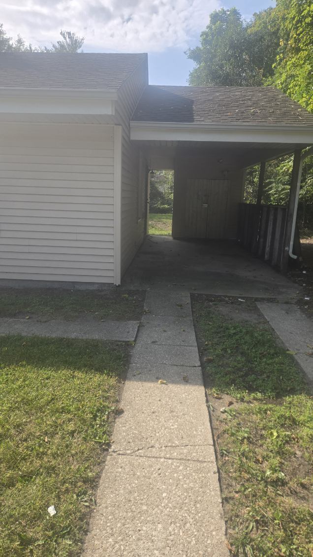 Building Photo - Nice home in a great area