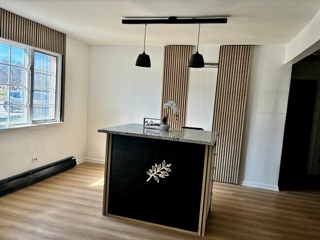 Foto del edificio - 17963 Amherst Ct