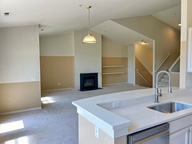 Building Photo - 3176 Asher Rd