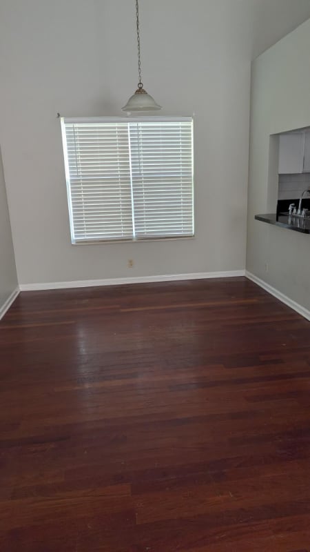 Foto del edificio - 5901 Colchester Dr