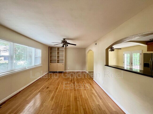 Building Photo - 552 Hornell Ln
