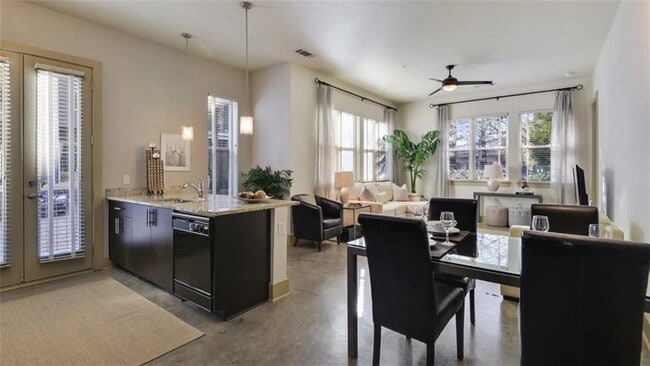 Foto del edificio - 2115 Piedmont Rd NE