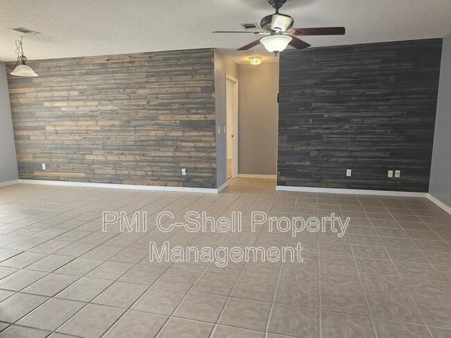 Building Photo - 2112 Antillies Dr