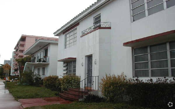 Primary Photo - 945-1011 10th St