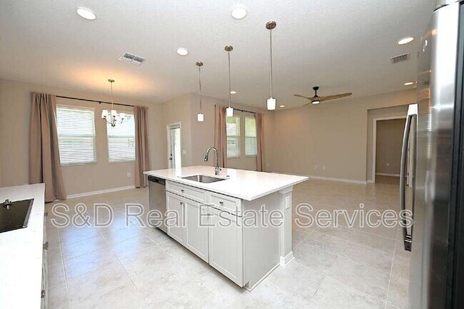 Foto del edificio - 5507 Freesia Dr