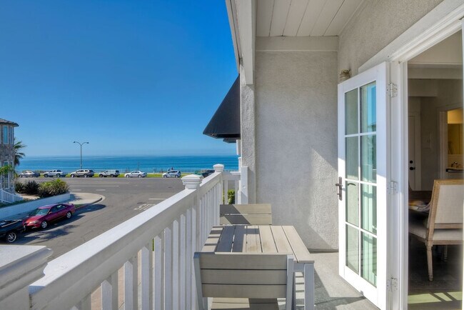 Building Photo - 3690 Carlsbad Blvd