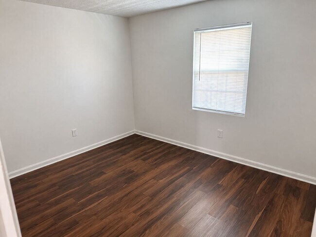 Foto del edificio - 3618 Manslick Rd