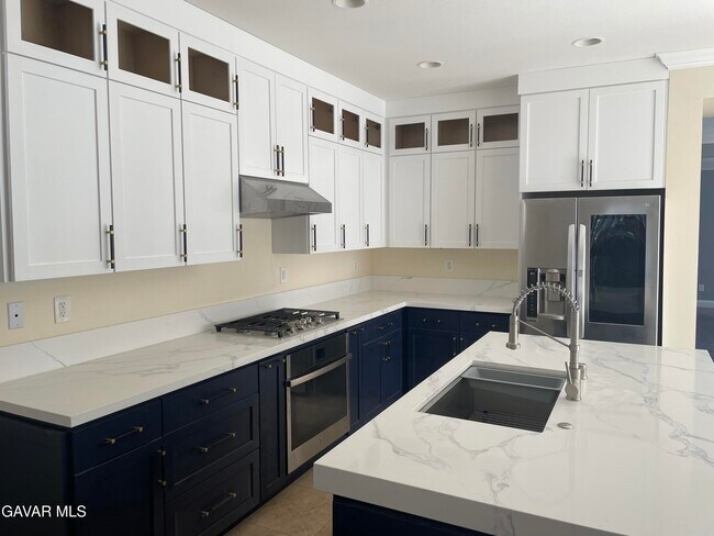Foto del edificio - 23339 Clearwater Ln