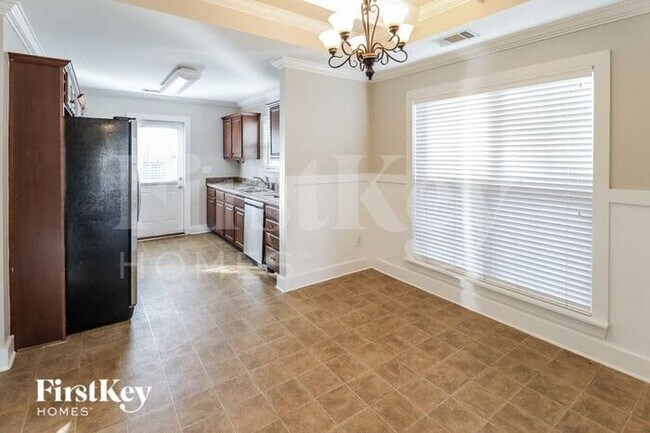 Foto del edificio - 204 Moss Stone Ln