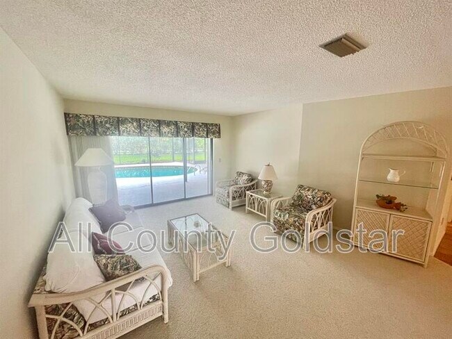 Building Photo - 328 Eden Dr
