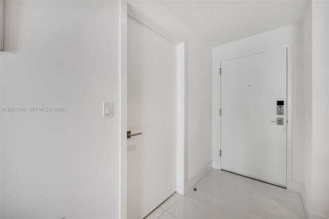 Building Photo - 301 Altara Ave