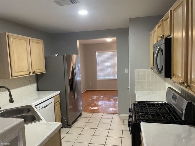 Foto del edificio - 3 br, 2.5 bath House - 5926 Clerkenwell Drive