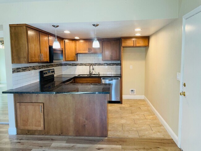 Foto del edificio - 7417 Tierra Way