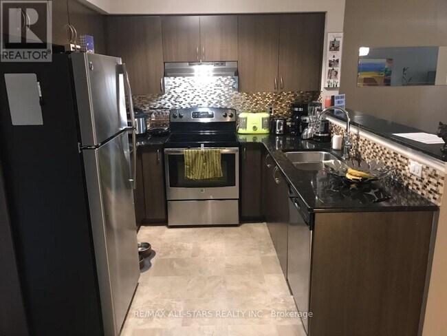 Photo du bâtiment - 1450 Main St E