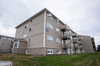 Building Photo - 49 Abbott Ct