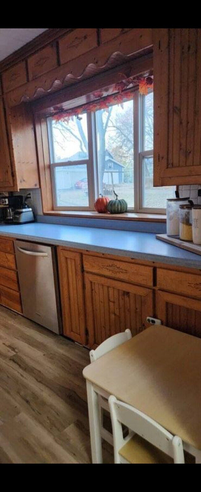 Foto del edificio - 616 2nd Ave NE