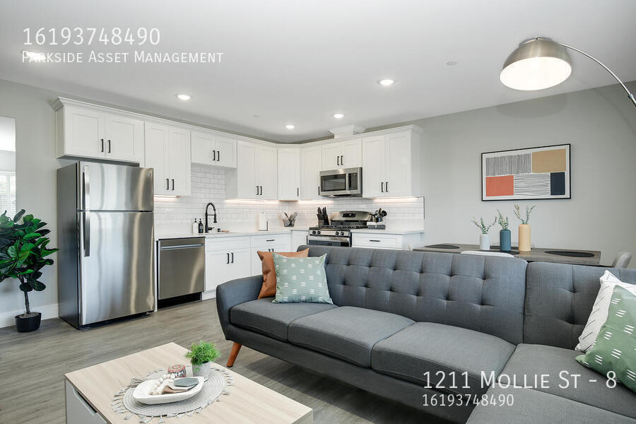Primary Photo - 1211 Mollie St