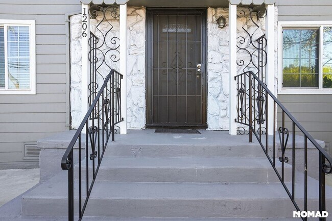 Foto del edificio - 1206 105th Ave