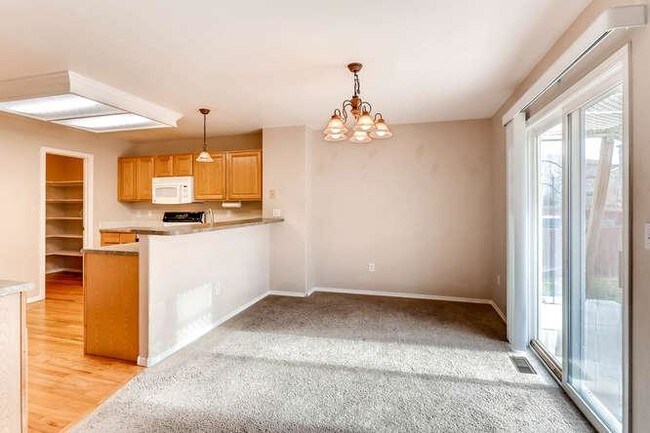 Building Photo - 1345 Carnation Circle