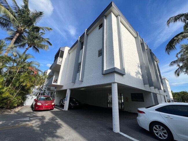 Foto del edificio - 3582 NE 171 St