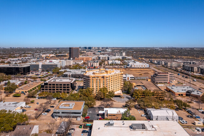 Foto aérea - Five Star Premier Residences of Dallas