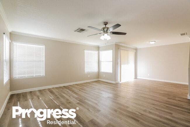 Building Photo - 6373 Rose Tree Ln