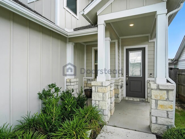 Foto del edificio - 8207 Cottage Rose Dr