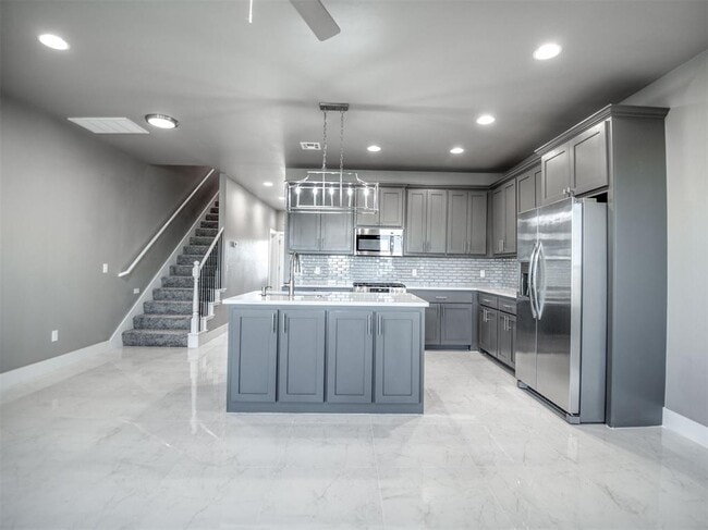 Foto del edificio - 609 Abadan Dr